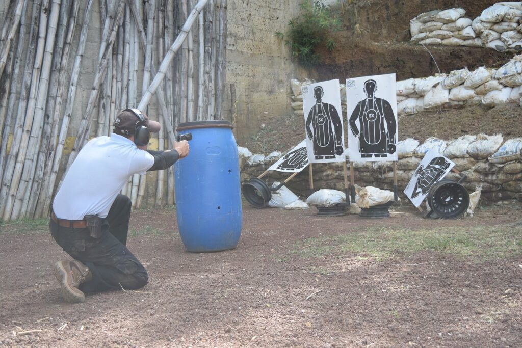 shooting 2678863 1280